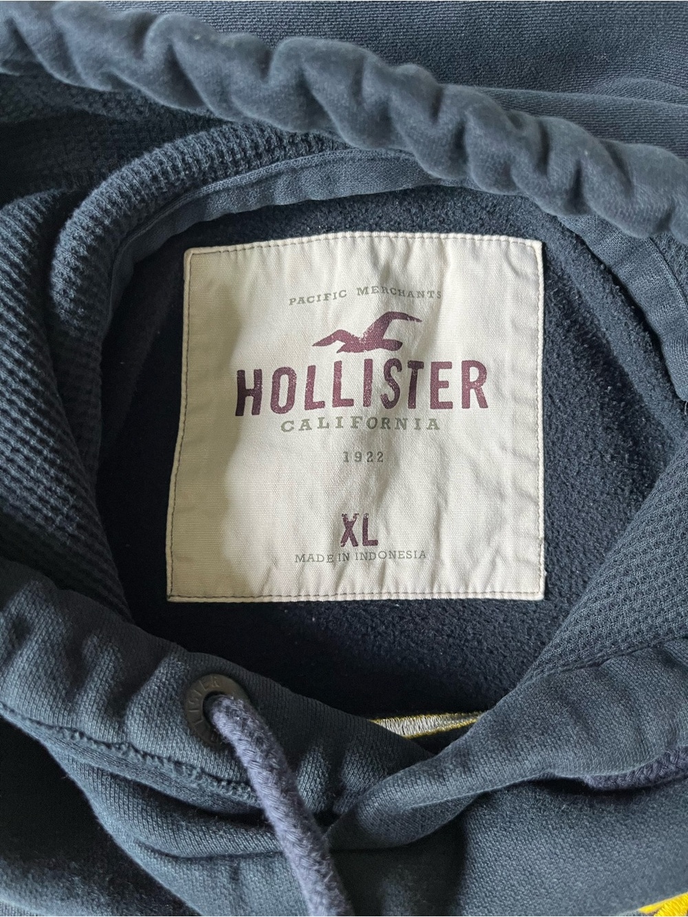 Hollister Navy Blue Hoodie with Yellow Logo - Picture 5 of 10